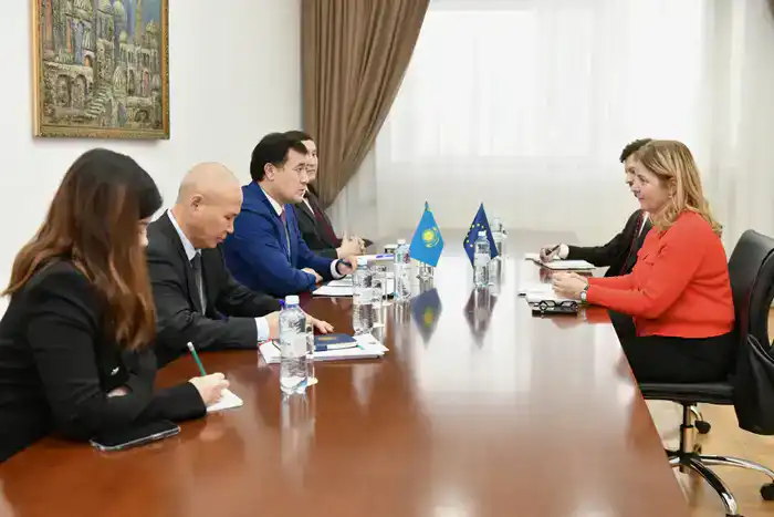 В Астане прошла встреча казахстанского замминистра иностранных дел с послом ЕС по визовым соглашениям