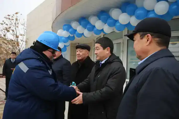 В Актау предприятию MAЭK вручили 20 автобусов (6)