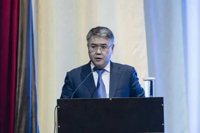 Развитие социальной инфраструктуры в Курмангазинском районе с Сериком Шапкеновым