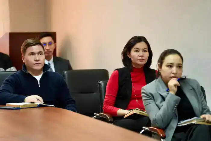 Обучение сотрудников Минэнерго новым технологиям ИИ: ключ к повышению эффективности работы