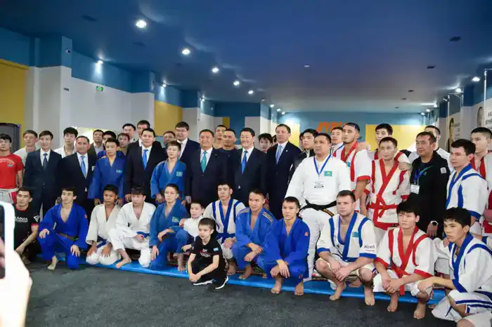 Кокшетау: Генеральный прокурор открыл спортивный храм «Көкше Арена» для новой генерации