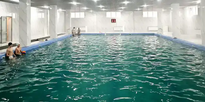 Ледовый дворец и спортивные объекты в микрорайоне Жас Өркен