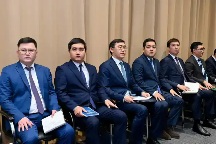 Прошло расширенное аппаратное совещание (4)