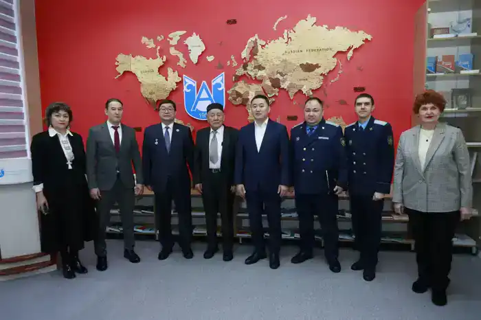 В Усть-Каменогорске состоялся круглый стол о роли граждан и государства в укреплении идеологии «Закона и порядка» (9)