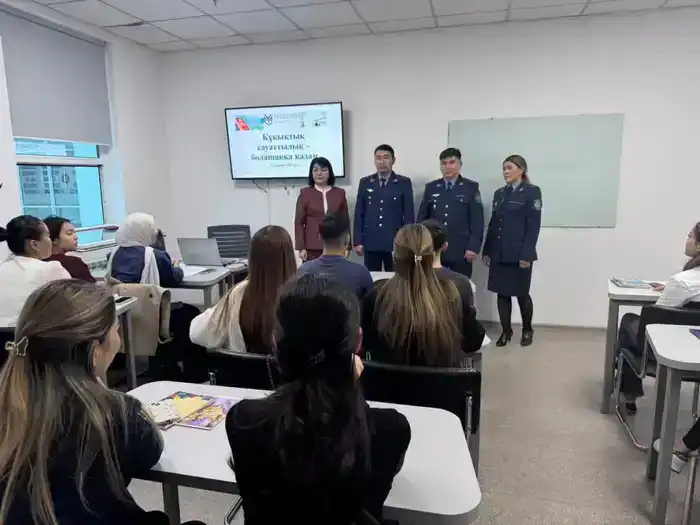 В Мангистау студенты встретились с сотрудниками уголовно-исполнительной системы для обсуждения последствий преступлений