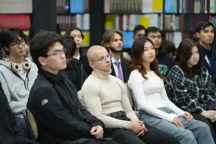 Генеральный директор Yandex Qazaqstan обсудил технологические тренды со студентами (5)