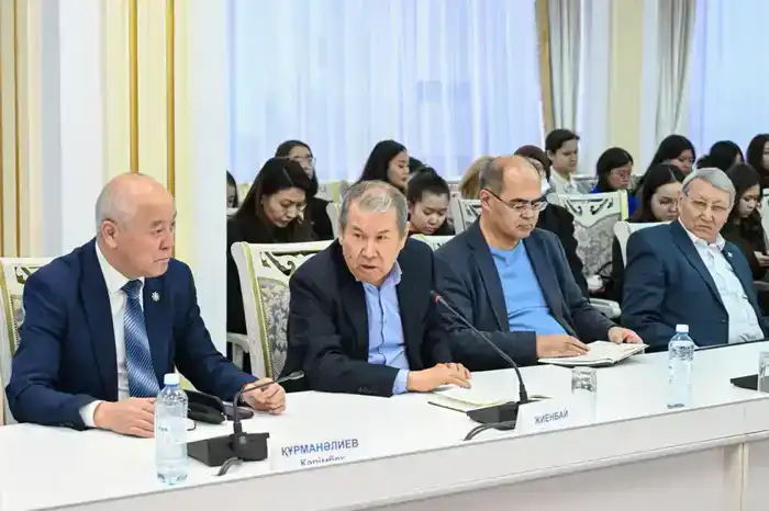 Презентация четырёхтомного собрания сочинений казахского писателя Жумабая Шаштайулы в рамках государственного заказа Шымкенте