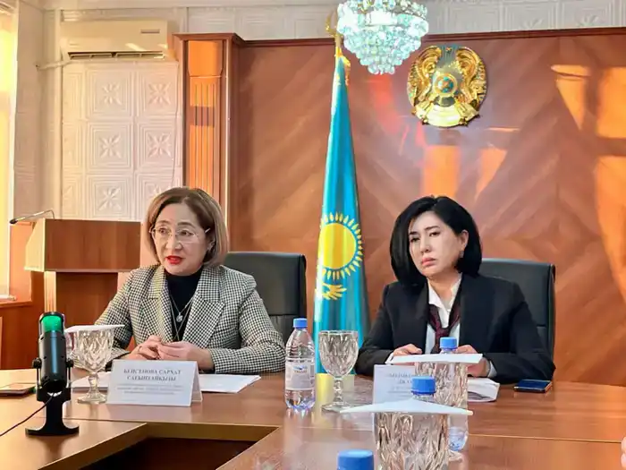 Рабочая поездка председателя Комитета в Кызылординскую область санитарно-эпидемиологическая служба встречи с коллективом развитие исследований