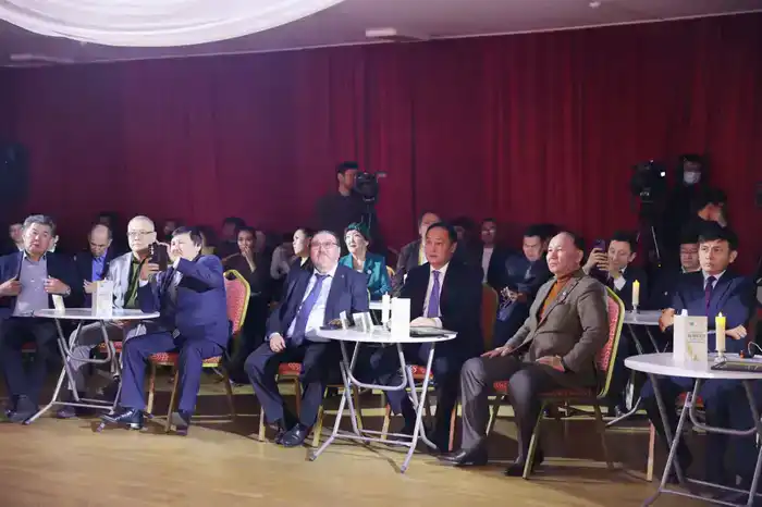 Ербол Карашукеев наградил победителей II республиканского литературного конкурса «Асқақ рухты Әулиеата» (9)