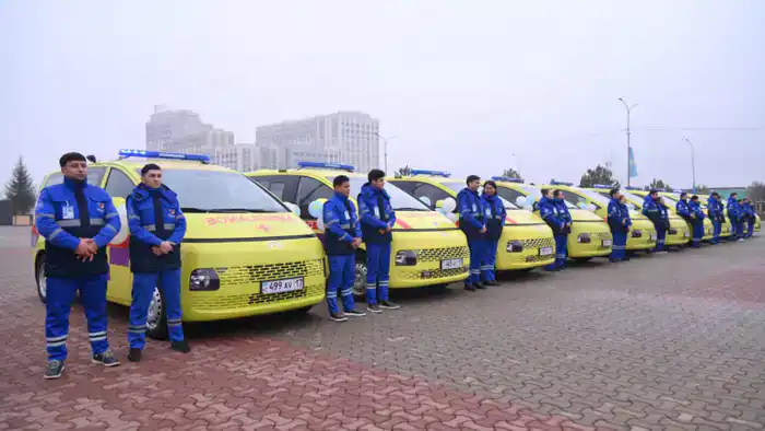 Шымкент получает 30 новых санитарных автомобилей для скорой помощи