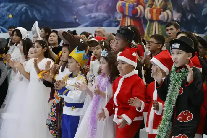 Полный чудес Новый год: в Жетісу на Президентской елке детей порадовал искусственный интеллект (10)
