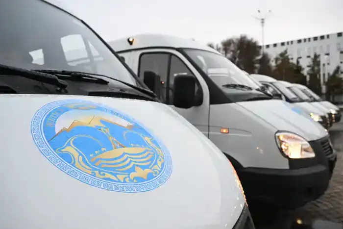 Учреждения культуры Жетісу получили ключи от автомобилей (4)