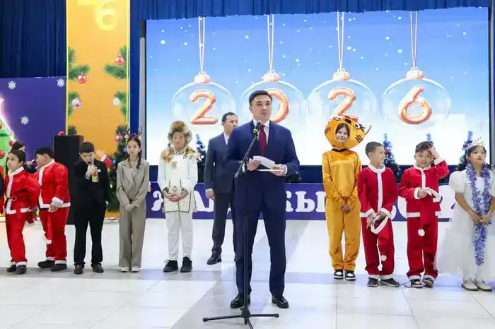 ШЫМКЕНТ: БОЛЕЕ 300 ДЕТЕЙ УЧАСТВУЮТ В ТРАДИЦИОННОЙ ПРЕЗИДЕНТСКОЙ ЁЛКЕ
