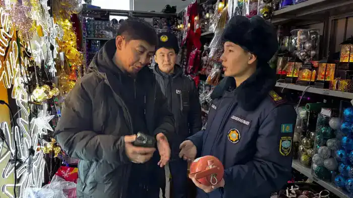 ОПМ «Пиротехника»: столичные спасатели напоминают о правилах использования пиротехнических изделий (3)