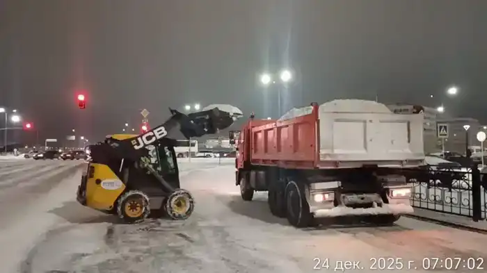 Более миллиона кубометров снега вывезли коммунальщики из Астаны (3)
