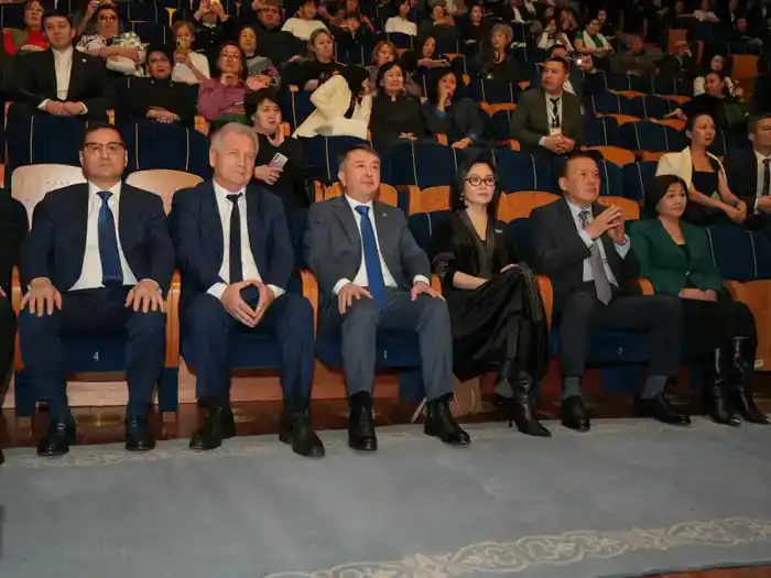 Министерство юстиции Республики Казахстан и Национальный институт интеллектуальной собственности Qazpatent наградили победителей Республиканского конкурса «Шапағат – 2025» (8)