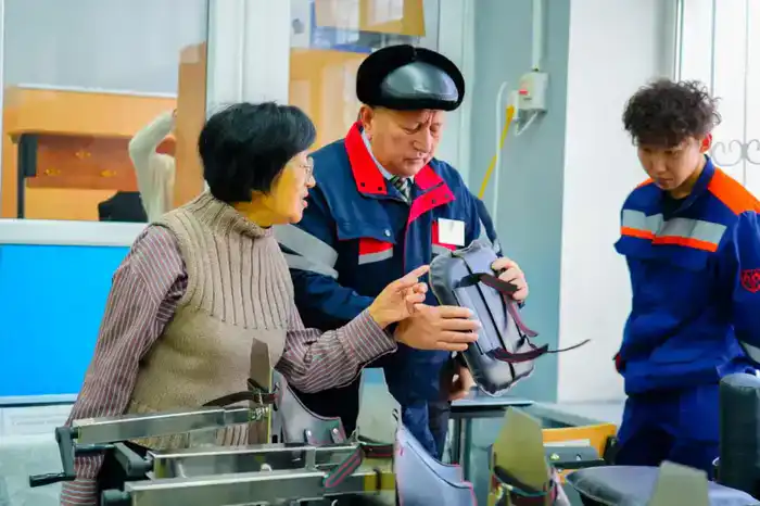 В Астане официально открыли производство отечественных медицинских изделий для травматологии и ортопедии (7)