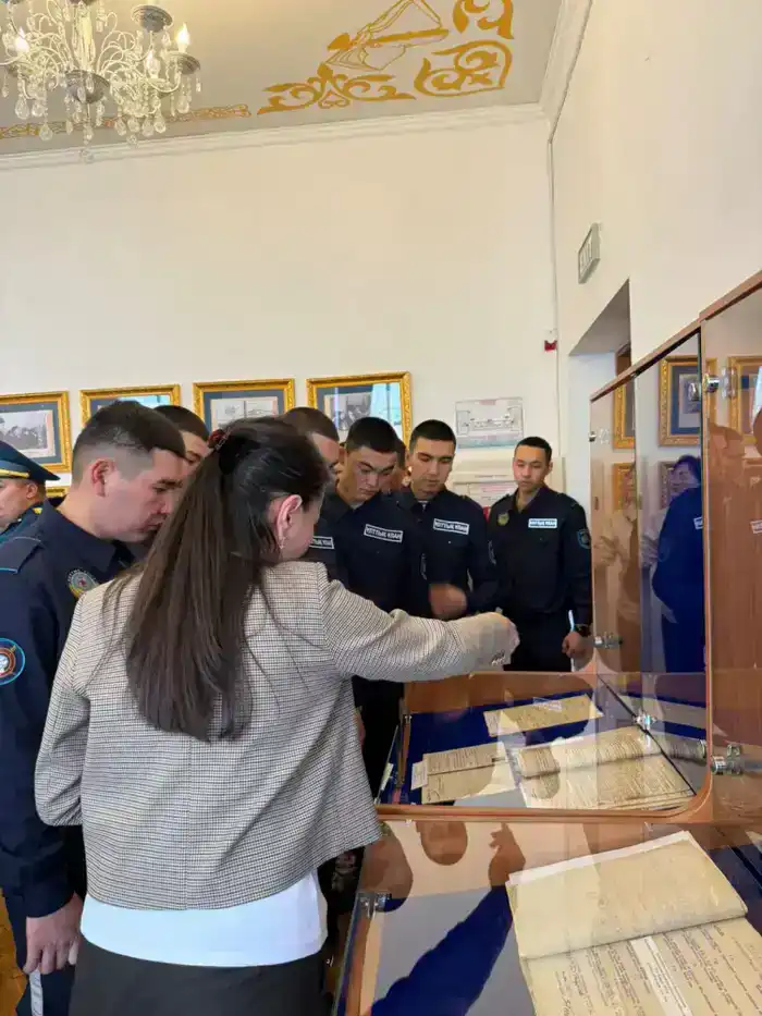 В Алматы представили подлинные документы, связанные с жизнью и деятельностью Бауыржана Момышулы (4)