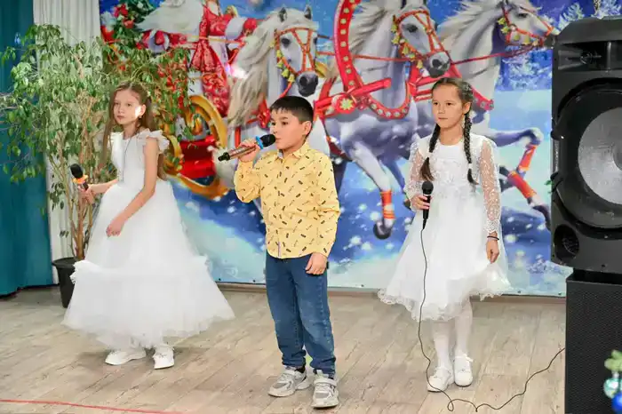 Аким области в преддверии Нового года посетил специальные школы-интернаты и Центр поддержки детей (9)