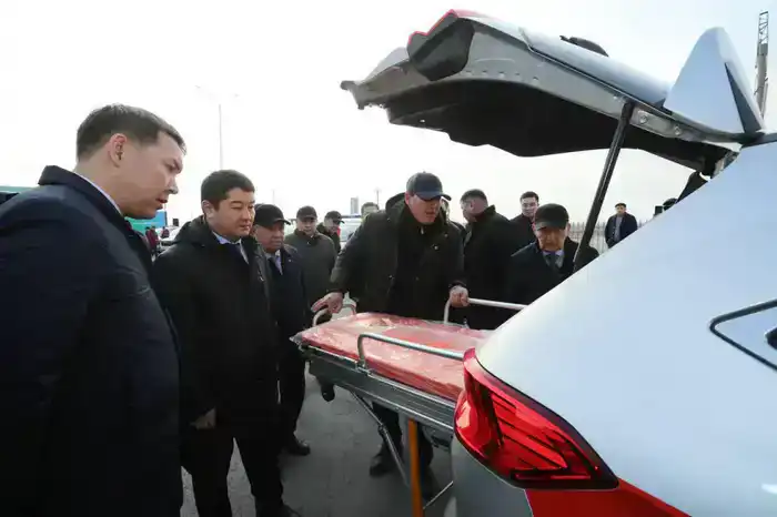 Передача новых санитарных автомобилей в Мангистау улучшит доступность медицинских услуг в сельских районах