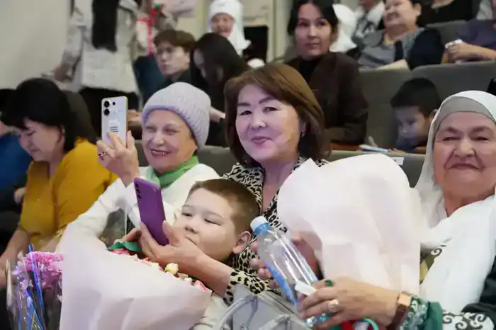 В новую квартиру – в Новый год: очередникам Косшы вручили ключи (10)