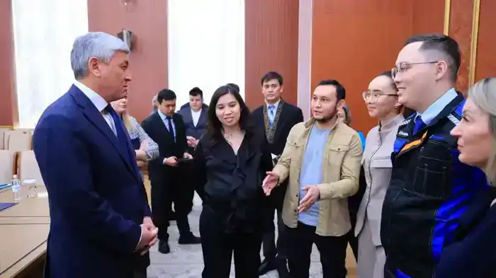 Выпускники «Талдау мектебі» предлагают меры по удержанию молодёжи в Карагандинской области