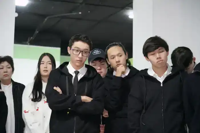 Вторая жизнь вещей: студенты узнали, как работает эко-хаб столицы (7)