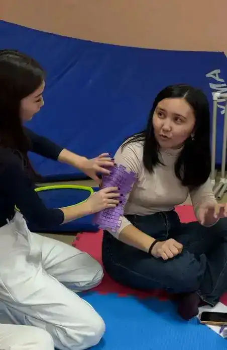 В Караганде обучают родителей детей с РАС и ЗПРР методам коррекции (5)