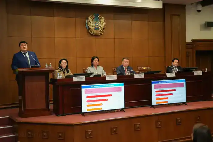 Под председательством Министра юстиции Республики Казахстан Ерлана Сарсембаева состоялось расширенное заседание коллегии Министерства юстиции (4)