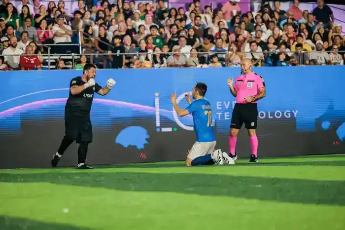 Уроженец Шахтинска стал лучшим вратарём на чемпионате мира по мини-футболу (4)