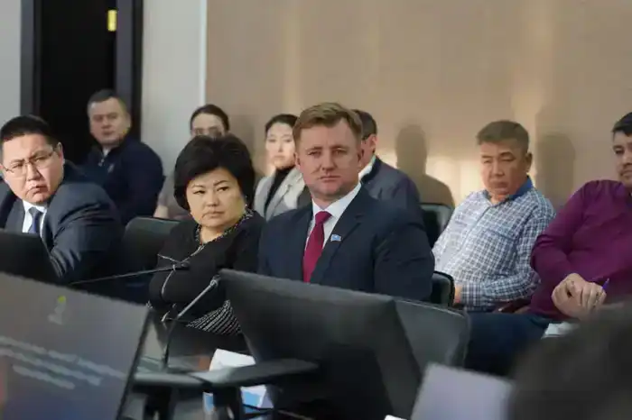 Ермек Кенжеханұлы провел встречу с населением Акмолинской области (9)