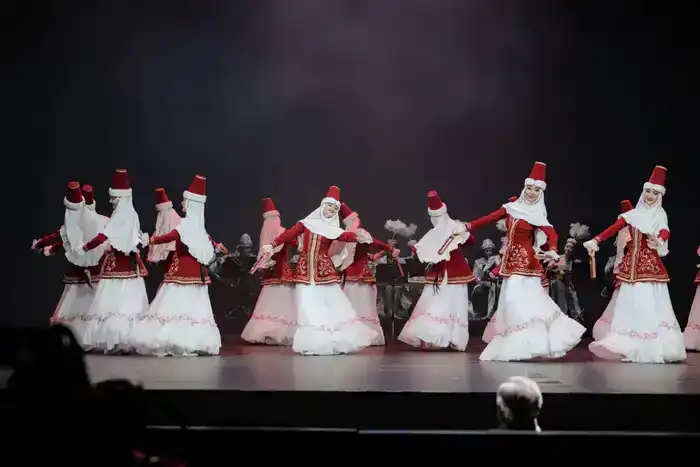В Астане прошел юбилейный концерт «Ел салтанаты», посвященный 70-летию ансамбля танца «Салтанат» Шымкенте