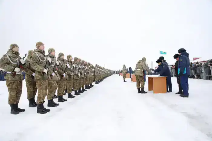 В Акмолинском гарнизоне солдаты войск ПВО дали клятву на верность Родине (4)