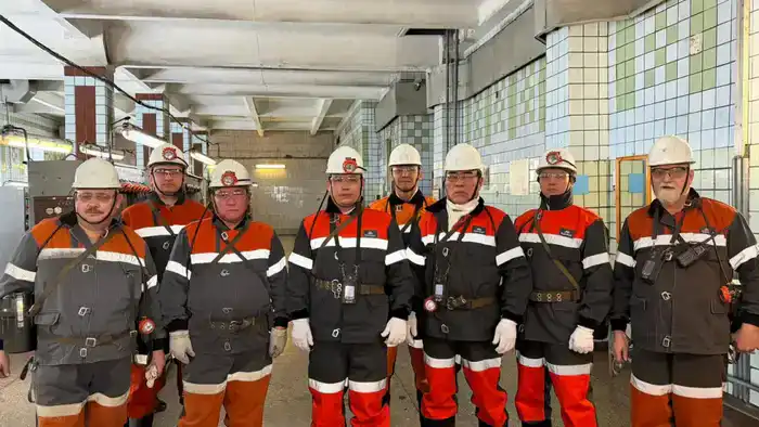 Вице-министр по чрезвычайным ситуациям посетил шахту имени Костенко с рабочим визитом (6)