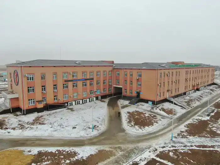 Глава региона осмотрел новую пристройку к центральной больнице (9)