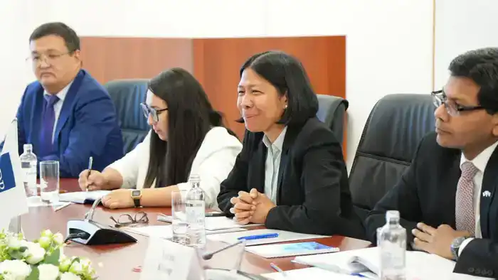 Встреча с Генеральным директором АБР по Центральной и Западной Азии (6)