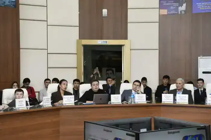 В столичном Доме дружбы прошла расширенная встреча, посвящённая Дню Независимости и 30-летию АНК (2)