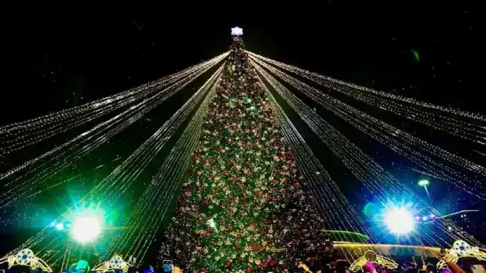 Отмена дрон-шоу в Астане: влияние погодных условий на праздничные мероприятия