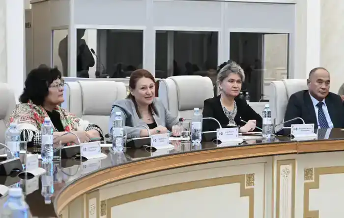 В области Жетісу в честь 30-летия Ассамблеи народа Казахстана выпустили историческую книгу и художественный фильм (4)