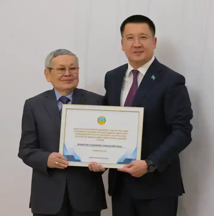 В Доме дружбы состоялась традиционная ежегодная встреча акима области Асаина Байханова с представителями творческой интеллигенции - деятелями культуры, литературы и искусства (10)