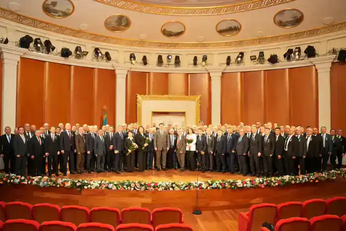 Госнаграды за свет и тепло: Министр энергетики Ерлан Аккенженов поздравил работников отрасли с профессиональным праздником (9)