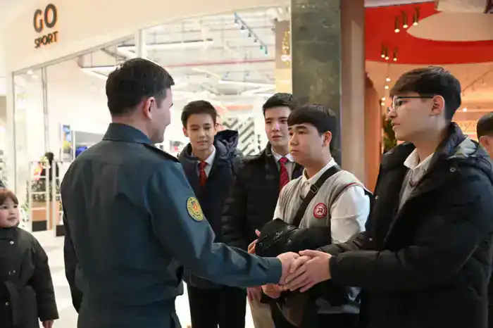 В Мангистауской области прошла патриотическая акция в поддержку призыва в армию (2)