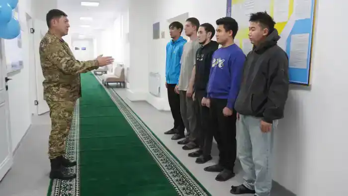 Новый сборный пункт в Алматы: улучшение связи между армией и обществом