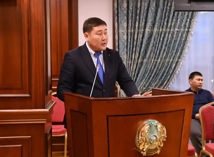 Рассмотрены вопросы обеспечения общественного порядка и безопасности в праздничные дни (3)