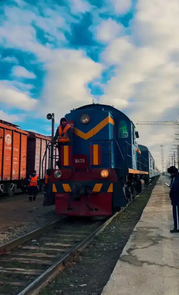 Новые вагоны комфортного поезда Актобе Мангистау с USB-портами