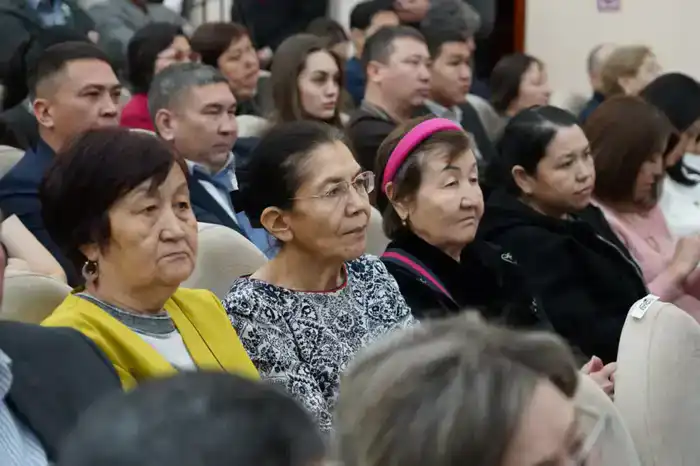 Аким Кокшетау обсудил развитие региона с жителями