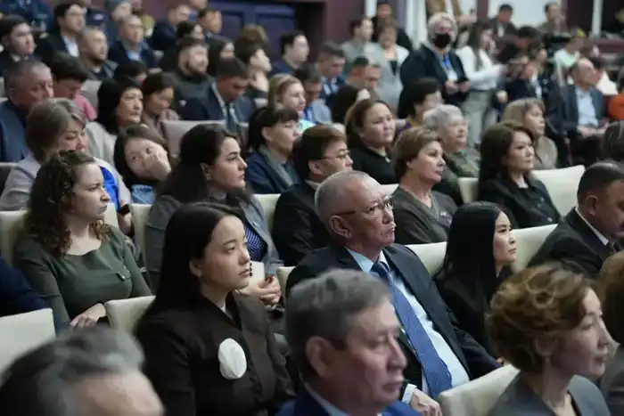 Экономический рост и цифровизация: последствия встречи акимов ВКО и Усть-Каменогорска с населением