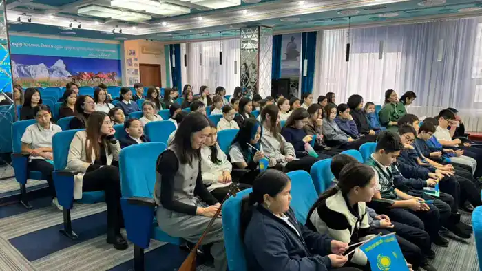 Историко-познавательные интеллектуальные игры в честь Дня Независимости прошли в Астане (2)