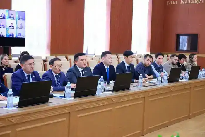 Жильё, волонтёрство и новые проекты: совет по делам молодёжи Карагандинской области подвёл итоги года (8)