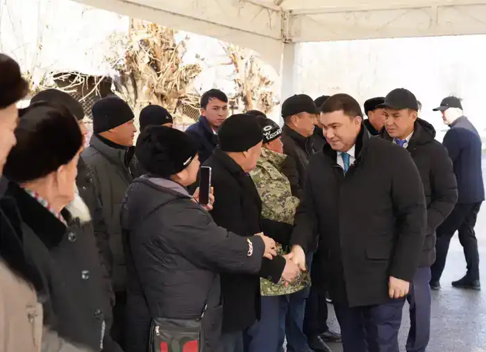 ТУРКЕСТАН: ВОПРОС, ОЗВУЧЕННЫЙ НА ВСТРЕЧЕ АКИМА ОБЛАСТИ С НАСЕЛЕНИЕМ, РЕШЕН: В ЖЕТЫСАЙСКОЕ СЕЛО ПОДАЛИ ГАЗ (2)